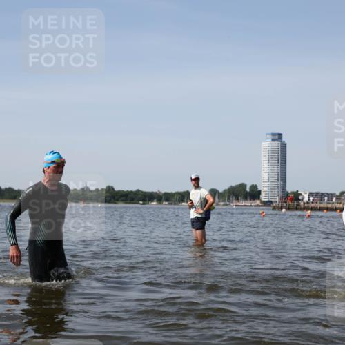 22.06.2025 - Viking Triathlon Michael Strokosch http://msf.ph/oto/8059903 22.06.2025 10:42:32 Schwimmen 16, 55, 65, 171, 192, 318, 427 meine-sportfotos.de