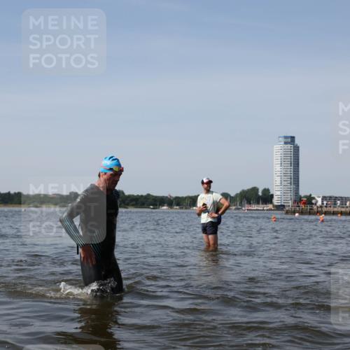 22.06.2025 - Viking Triathlon Michael Strokosch http://msf.ph/oto/8059909 22.06.2025 10:42:33 Schwimmen 55, 65, 171, 192, 318, 427 meine-sportfotos.de