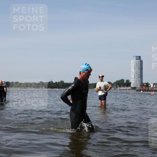 22.06.2025 - Viking Triathlon Michael Strokosch http://msf.ph/oto/8059917 22.06.2025 10:42:33 Schwimmen 55, 65, 171, 192, 318, 427 meine-sportfotos.de