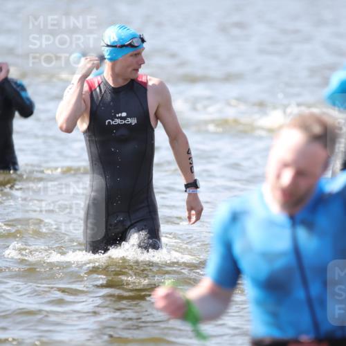 22.06.2025 - Viking Triathlon H.Heesch http://msf.ph/oto/8059941 22.06.2025 10:34:22 Schwimmen 46, 294, 306, 341, 366, 430, 486, 520, 527, 546 meine-sportfotos.de