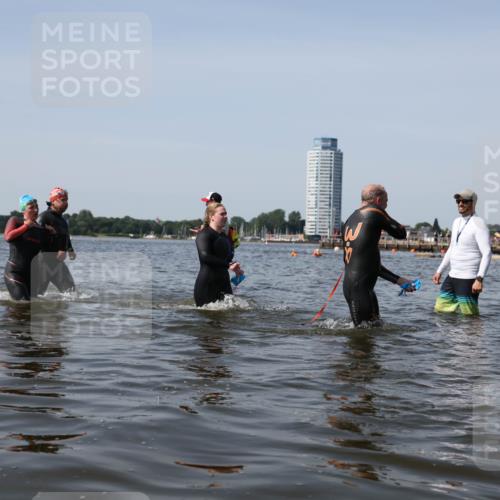 22.06.2025 - Viking Triathlon Michael Strokosch http://msf.ph/oto/8059949 22.06.2025 10:42:43 Schwimmen 55, 171, 240, 282, 369, 427, 441, 624 meine-sportfotos.de