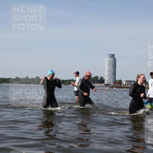 22.06.2025 - Viking Triathlon Michael Strokosch http://msf.ph/oto/8059967 22.06.2025 10:42:45 Schwimmen 55, 171, 240, 282, 369, 441, 624 meine-sportfotos.de