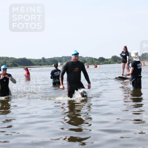22.06.2025 - Viking Triathlon Michael Strokosch http://msf.ph/oto/8060047 22.06.2025 10:55:15 Schwimmen 246 meine-sportfotos.de