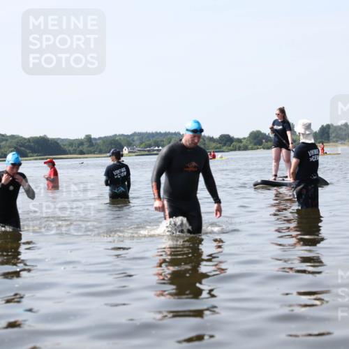 22.06.2025 - Viking Triathlon Michael Strokosch http://msf.ph/oto/8060053 22.06.2025 10:55:15 Schwimmen 246 meine-sportfotos.de