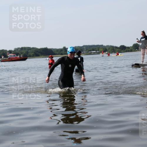 22.06.2025 - Viking Triathlon Michael Strokosch http://msf.ph/oto/8060070 22.06.2025 10:55:18 Schwimmen 246, 472 meine-sportfotos.de