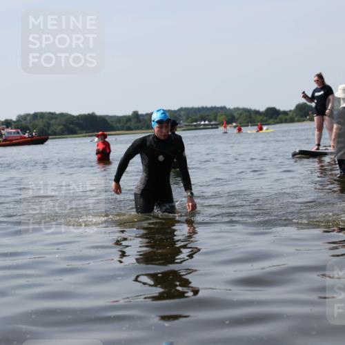 22.06.2025 - Viking Triathlon Michael Strokosch http://msf.ph/oto/8060074 22.06.2025 10:55:18 Schwimmen 246, 472 meine-sportfotos.de