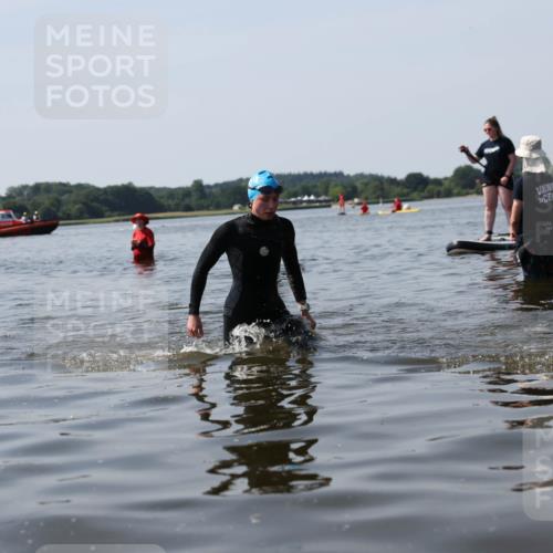 22.06.2025 - Viking Triathlon Michael Strokosch http://msf.ph/oto/8060077 22.06.2025 10:55:18 Schwimmen 246, 472 meine-sportfotos.de