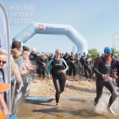 22.06.2025 - Viking Triathlon MichiJ http://msf.ph/oto/8060078 22.06.2025 10:05:22 Schwimmen 57, 59, 61, 138, 171, 172, 228, 314, 346, 389, 418, 437, 536, 601, 655 meine-sportfotos.de