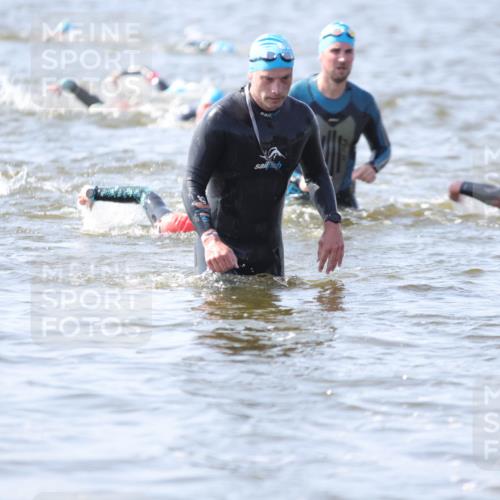 22.06.2025 - Viking Triathlon H.Heesch http://msf.ph/oto/8060091 22.06.2025 10:35:05 Schwimmen 17, 43, 139, 157, 204, 296, 365, 475, 495, 508, 548, 660 meine-sportfotos.de