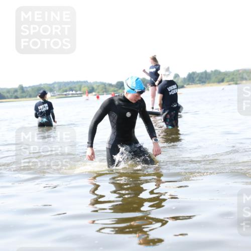 22.06.2025 - Viking Triathlon Michael Strokosch http://msf.ph/oto/8060098 22.06.2025 10:55:20 Schwimmen 246, 472 meine-sportfotos.de
