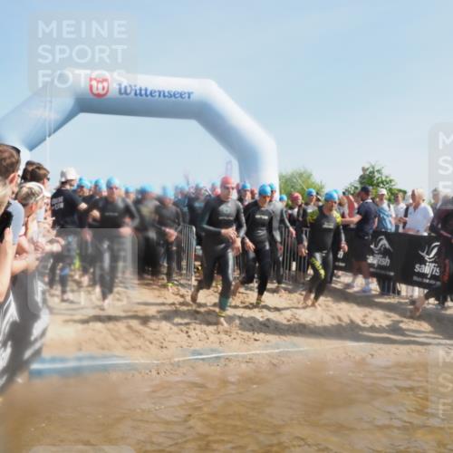 22.06.2025 - Viking Triathlon MichiJ http://msf.ph/oto/8060100 22.06.2025 10:05:26 Schwimmen 57, 59, 61, 138, 150, 167, 181, 228, 314, 437, 536, 538, 601, 654, 655 meine-sportfotos.de
