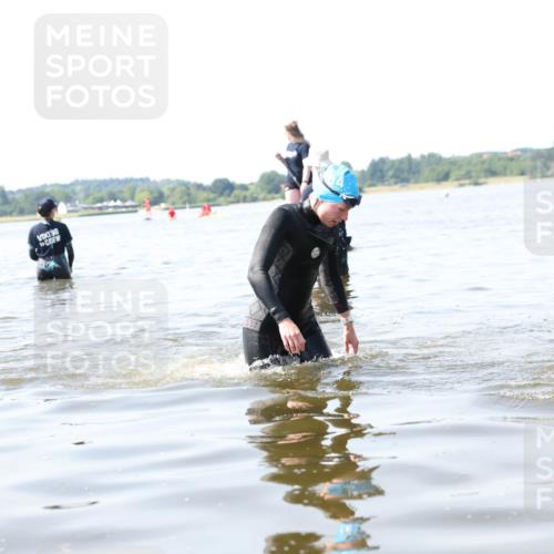22.06.2025 - Viking Triathlon Michael Strokosch http://msf.ph/oto/8060106 22.06.2025 10:55:20 Schwimmen 246, 472 meine-sportfotos.de