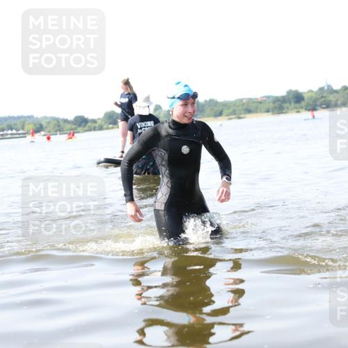22.06.2025 - Viking Triathlon Michael Strokosch http://msf.ph/oto/8060120 22.06.2025 10:55:21 Schwimmen 246, 472 meine-sportfotos.de