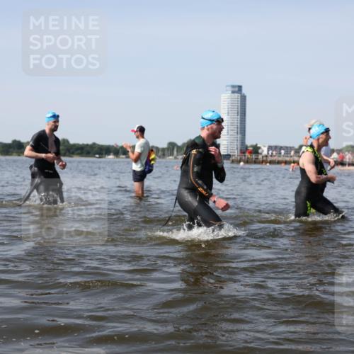 22.06.2025 - Viking Triathlon Michael Strokosch http://msf.ph/oto/8060130 22.06.2025 10:43:03 Schwimmen 66, 109, 110, 128, 133, 167, 186, 309, 328, 358, 450, 489 meine-sportfotos.de