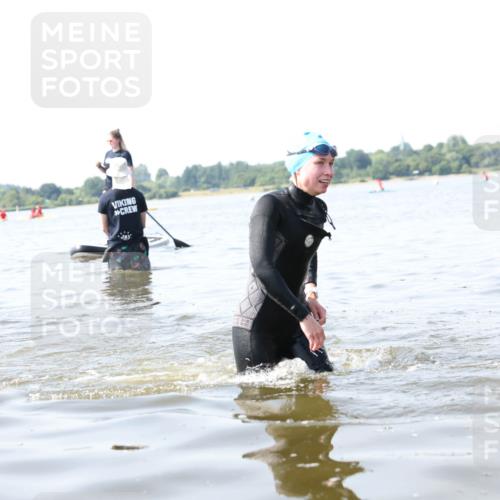 22.06.2025 - Viking Triathlon Michael Strokosch http://msf.ph/oto/8060131 22.06.2025 10:55:21 Schwimmen 246, 472 meine-sportfotos.de