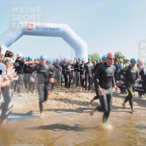 22.06.2025 - Viking Triathlon MichiJ http://msf.ph/oto/8060142 22.06.2025 10:05:27 Schwimmen 57, 59, 61, 138, 150, 167, 181, 228, 314, 437, 536, 538, 601, 654, 655 meine-sportfotos.de