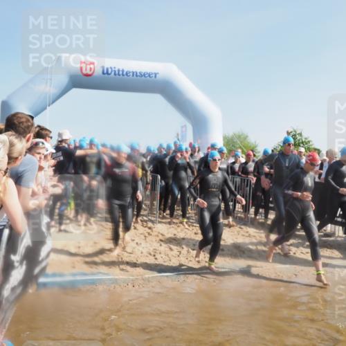 22.06.2025 - Viking Triathlon MichiJ http://msf.ph/oto/8060165 22.06.2025 10:05:31 Schwimmen 22, 150, 167, 181, 210, 228, 314, 437, 439, 462, 538, 601, 603, 654, 655 meine-sportfotos.de