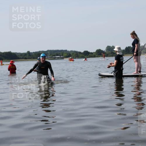 22.06.2025 - Viking Triathlon Michael Strokosch http://msf.ph/oto/8060167 22.06.2025 10:56:42 Schwimmen 363 meine-sportfotos.de