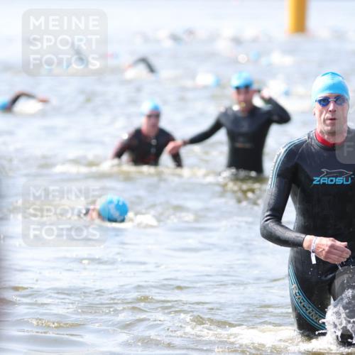 22.06.2025 - Viking Triathlon H.Heesch http://msf.ph/oto/8060168 22.06.2025 10:35:24 Schwimmen 20, 62, 107, 127, 134, 154, 204, 296, 320, 365, 395, 415, 482, 508, 602, 632 meine-sportfotos.de