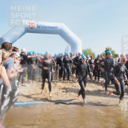 22.06.2025 - Viking Triathlon MichiJ http://msf.ph/oto/8060174 22.06.2025 10:05:31 Schwimmen 22, 150, 167, 181, 210, 228, 314, 437, 439, 462, 538, 601, 603, 654, 655 meine-sportfotos.de