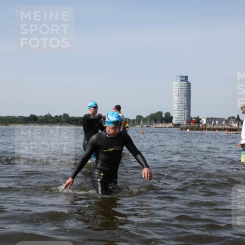 22.06.2025 - Viking Triathlon Michael Strokosch http://msf.ph/oto/8060185 22.06.2025 10:43:07 Schwimmen 31, 66, 109, 110, 128, 133, 167, 186, 309, 328, 358, 450, 489 meine-sportfotos.de