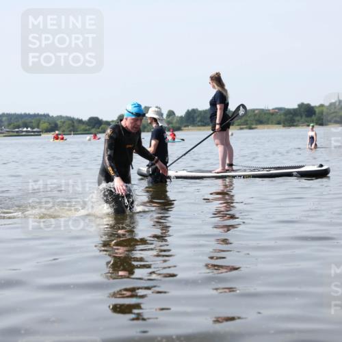 22.06.2025 - Viking Triathlon Michael Strokosch http://msf.ph/oto/8060187 22.06.2025 10:56:46 Schwimmen 363 meine-sportfotos.de