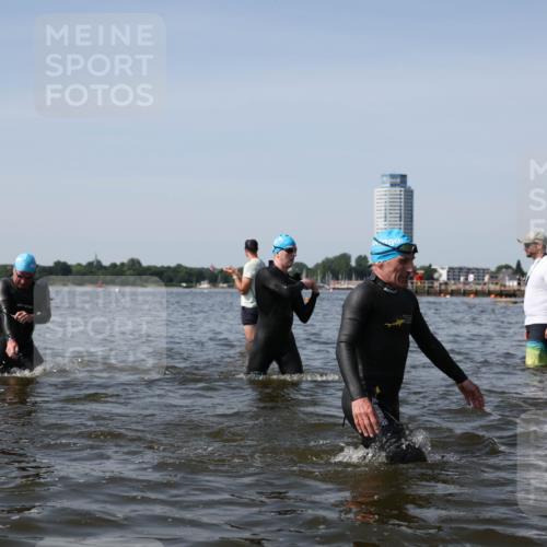 22.06.2025 - Viking Triathlon Michael Strokosch http://msf.ph/oto/8060193 22.06.2025 10:43:08 Schwimmen 31, 66, 109, 110, 128, 133, 167, 186, 309, 328, 358, 450, 483, 489 meine-sportfotos.de