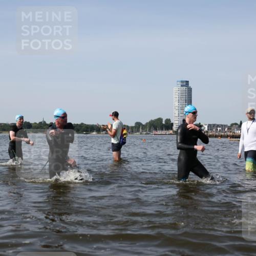 22.06.2025 - Viking Triathlon Michael Strokosch http://msf.ph/oto/8060204 22.06.2025 10:43:09 Schwimmen 31, 66, 109, 110, 115, 128, 133, 167, 186, 309, 328, 358, 450, 483, 489 meine-sportfotos.de