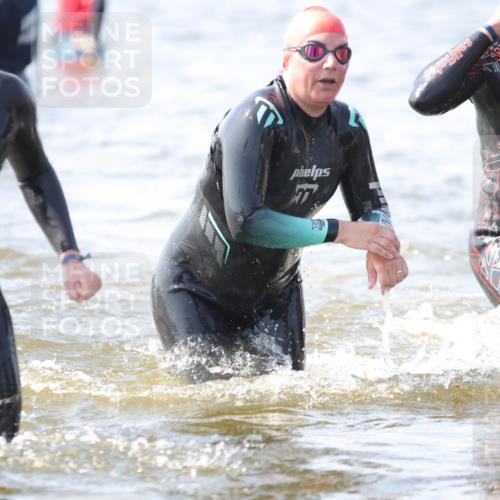 22.06.2025 - Viking Triathlon H.Heesch http://msf.ph/oto/8060208 22.06.2025 10:35:34 Schwimmen 20, 47, 62, 107, 127, 134, 154, 320, 395, 415, 482, 602 meine-sportfotos.de