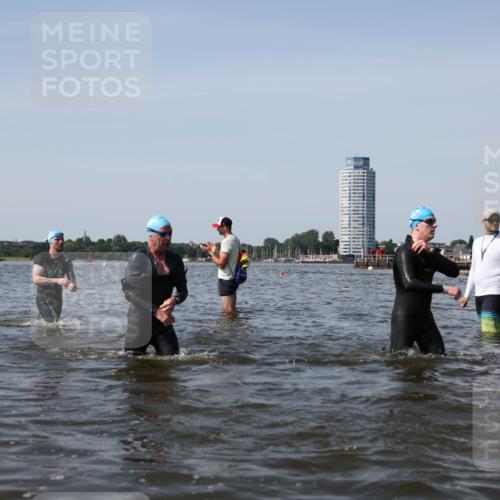 22.06.2025 - Viking Triathlon Michael Strokosch http://msf.ph/oto/8060209 22.06.2025 10:43:09 Schwimmen 31, 66, 109, 110, 115, 128, 133, 167, 186, 309, 328, 358, 450, 483, 489 meine-sportfotos.de