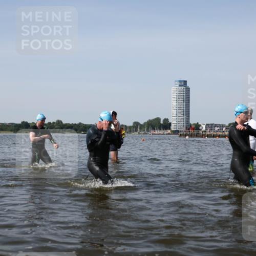 22.06.2025 - Viking Triathlon Michael Strokosch http://msf.ph/oto/8060214 22.06.2025 10:43:10 Schwimmen 31, 66, 109, 110, 115, 128, 167, 186, 309, 328, 358, 450, 483, 489 meine-sportfotos.de
