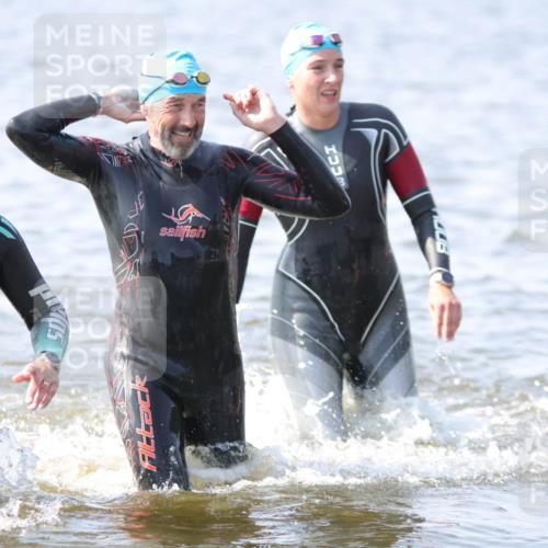 22.06.2025 - Viking Triathlon H.Heesch http://msf.ph/oto/8060241 22.06.2025 10:35:37 Schwimmen 20, 47, 62, 107, 127, 134, 154, 415, 482, 552, 602 meine-sportfotos.de