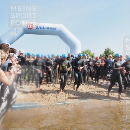 22.06.2025 - Viking Triathlon MichiJ http://msf.ph/oto/8060251 22.06.2025 10:05:36 Schwimmen 22, 65, 83, 150, 167, 181, 210, 361, 439, 462, 511, 538, 553, 603, 654 meine-sportfotos.de