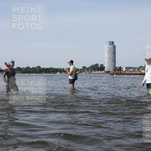 22.06.2025 - Viking Triathlon Michael Strokosch http://msf.ph/oto/8060262 22.06.2025 10:43:14 Schwimmen 31, 109, 110, 115, 128, 167, 186, 328, 358, 483, 489 meine-sportfotos.de