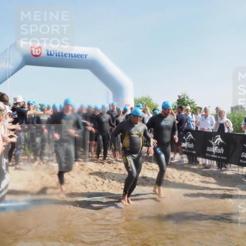 22.06.2025 - Viking Triathlon MichiJ http://msf.ph/oto/8060273 22.06.2025 10:05:36 Schwimmen 22, 65, 83, 150, 167, 181, 210, 361, 439, 462, 511, 538, 553, 603, 654 meine-sportfotos.de