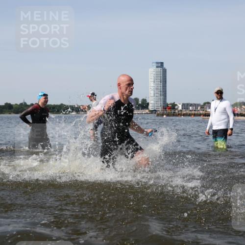 22.06.2025 - Viking Triathlon Michael Strokosch http://msf.ph/oto/8060287 22.06.2025 10:43:15 Schwimmen 31, 109, 110, 115, 128, 167, 186, 328, 358, 483, 489 meine-sportfotos.de