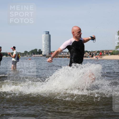 22.06.2025 - Viking Triathlon Michael Strokosch http://msf.ph/oto/8060298 22.06.2025 10:43:16 Schwimmen 31, 109, 110, 115, 167, 257, 328, 358, 483, 489 meine-sportfotos.de