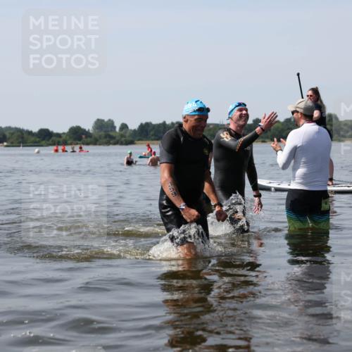 22.06.2025 - Viking Triathlon Michael Strokosch http://msf.ph/oto/8060321 22.06.2025 10:58:12 Schwimmen 357, 359, 403 meine-sportfotos.de