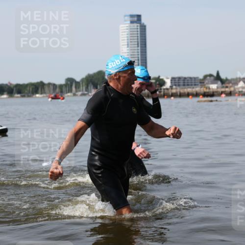 22.06.2025 - Viking Triathlon Michael Strokosch http://msf.ph/oto/8060343 22.06.2025 10:58:15 Schwimmen 359, 403 meine-sportfotos.de