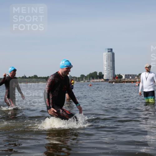22.06.2025 - Viking Triathlon Michael Strokosch http://msf.ph/oto/8060362 22.06.2025 10:43:26 Schwimmen 115, 257, 483, 501, 620 meine-sportfotos.de