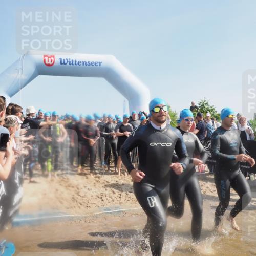 22.06.2025 - Viking Triathlon MichiJ http://msf.ph/oto/8060364 22.06.2025 10:05:41 Schwimmen 22, 65, 83, 135, 194, 210, 361, 379, 439, 462, 511, 517, 553, 603, 653 meine-sportfotos.de