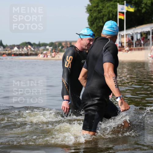 22.06.2025 - Viking Triathlon Michael Strokosch http://msf.ph/oto/8060375 22.06.2025 10:58:17 Schwimmen 359, 403 meine-sportfotos.de