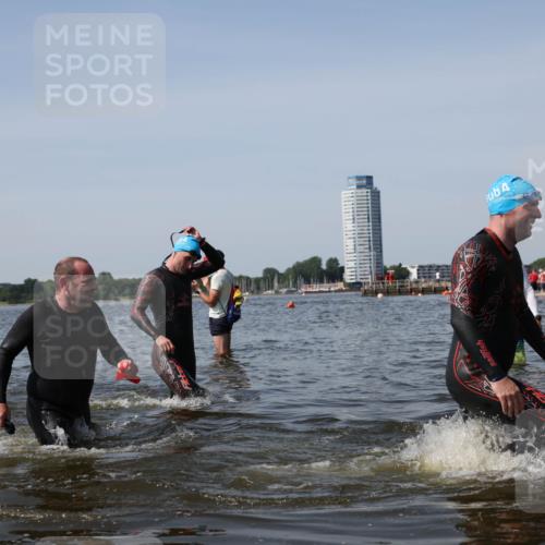 22.06.2025 - Viking Triathlon Michael Strokosch http://msf.ph/oto/8060377 22.06.2025 10:43:27 Schwimmen 115, 257, 483, 501, 620 meine-sportfotos.de