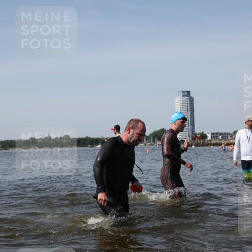 22.06.2025 - Viking Triathlon Michael Strokosch http://msf.ph/oto/8060391 22.06.2025 10:43:28 Schwimmen 115, 257, 483, 501, 620 meine-sportfotos.de