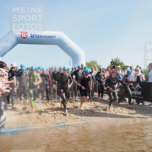 22.06.2025 - Viking Triathlon MichiJ http://msf.ph/oto/8060399 22.06.2025 10:05:46 Schwimmen 65, 83, 128, 135, 194, 211, 275, 361, 379, 511, 517, 530, 553, 633, 653 meine-sportfotos.de
