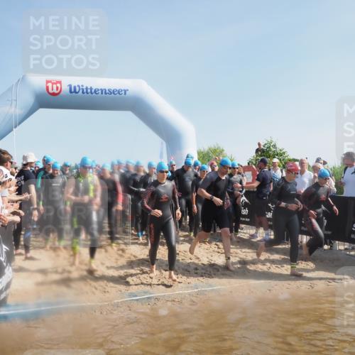 22.06.2025 - Viking Triathlon MichiJ http://msf.ph/oto/8060415 22.06.2025 10:05:46 Schwimmen 65, 83, 128, 135, 194, 211, 275, 361, 379, 511, 517, 530, 553, 633, 653 meine-sportfotos.de