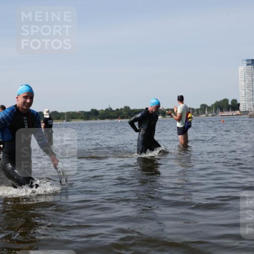 22.06.2025 - Viking Triathlon Michael Strokosch http://msf.ph/oto/8060418 22.06.2025 10:43:39 Schwimmen 410, 480, 501, 531, 620 meine-sportfotos.de