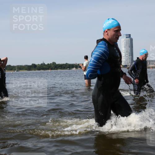 22.06.2025 - Viking Triathlon Michael Strokosch http://msf.ph/oto/8060448 22.06.2025 10:43:40 Schwimmen 410, 480, 501, 531, 620 meine-sportfotos.de