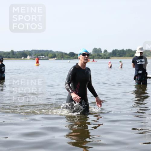 22.06.2025 - Viking Triathlon Michael Strokosch http://msf.ph/oto/8060463 22.06.2025 10:58:42 Schwimmen 268 meine-sportfotos.de