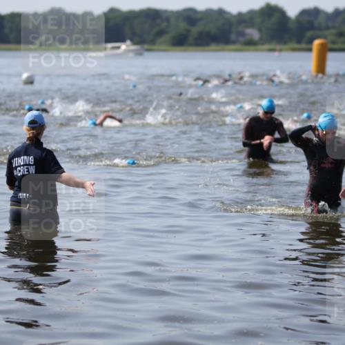 22.06.2025 - Viking Triathlon H.Heesch http://msf.ph/oto/8060488 22.06.2025 10:36:49 Schwimmen 331, 355, 388, 500 meine-sportfotos.de